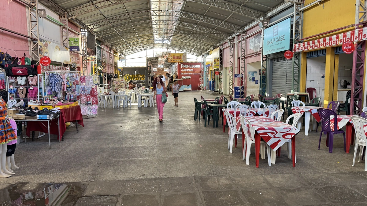 Praça de Alimentação do Mercado do Dirceu I