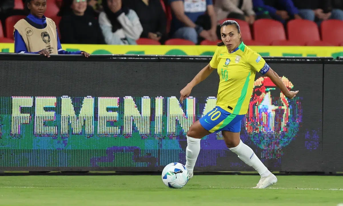Marta contra o Uruguai na Copa América.