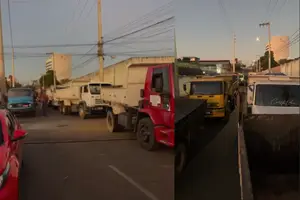 Protesto de prestadores de serviços da coleta de lixo (Foto: Reprodução)