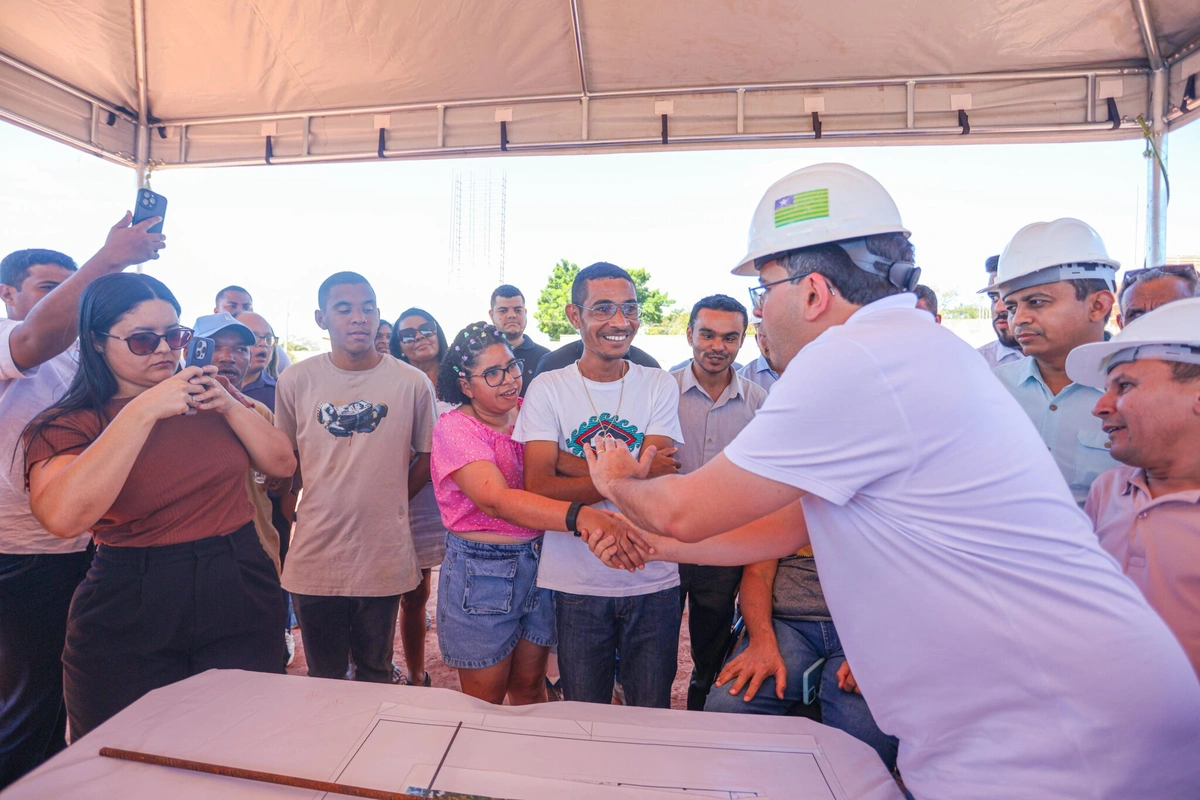 Rafael Fonteles com populares