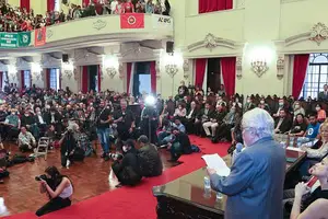 Representantes de movimentos sociais, partidos políticos, juristas, universidades, centrais sindicais e entidades da sociedade civil realizaram um ato pela defesa da soberania nacional (Foto: Reprodução | Cecília Bastos/USP Imagens)