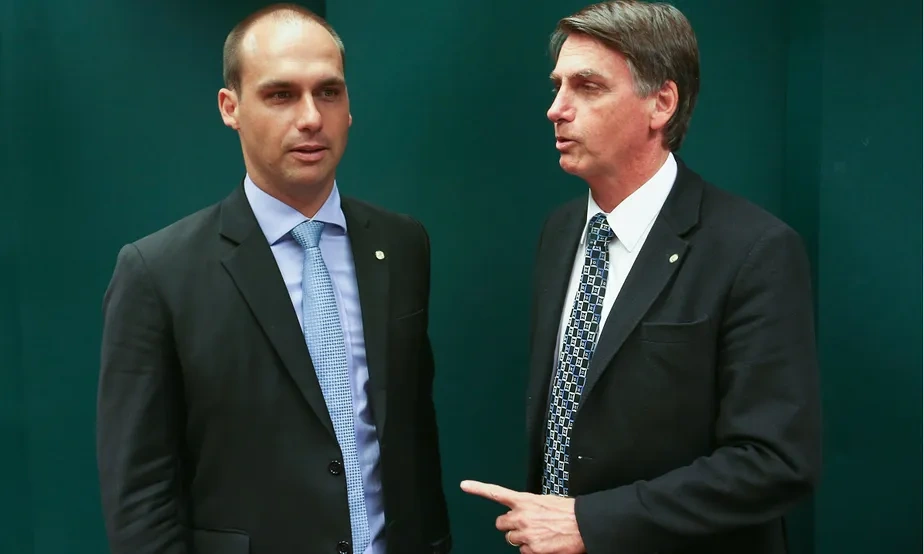 Eduardo Bolsonaro e Jair Bolsonaro