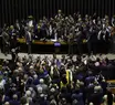 Motim bolsonarista impulsiona projeto para mudar foro e expõe Motta