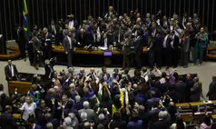 Motim bolsonarista impulsiona projeto para mudar foro e expõe Motta