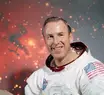 Morre Jim Lovell, comandante da missão Apollo 13, aos 97 anos