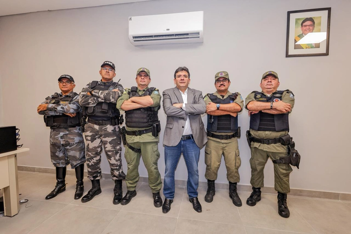 PMs ladeando o Governador Rafael Fonteles