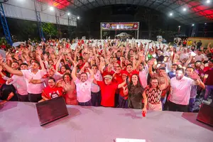 Posse do novo Diretório Estadual do PT do Piauí (Foto: Gabriel Paulino)