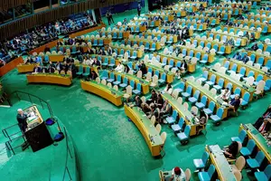 Benjamin Netanyahu discursa na ONU com plenário esvaziado (Foto: Reprodução | Kay Nietfeld/Getty Images)