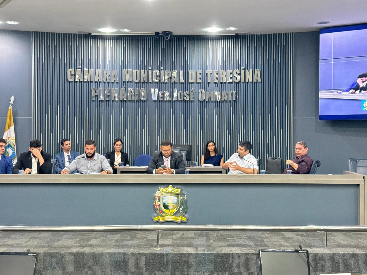 Comissão investiga transição de empresas, gastos milionários e falhas nos contratos emergenciais