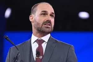 Eduardo Bolsonaro discursa na CPAC (Conservative Political Action Conference) nos EUA, em fevereiro de 2025 (Foto: Reprodução)