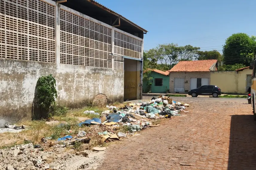 Ginásio abandonado da Vila da Guia