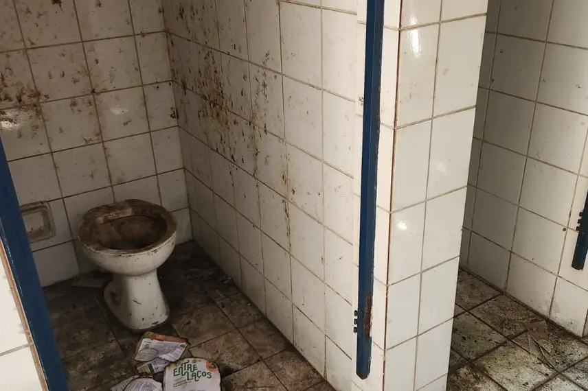 Ginásio abandonado da Vila da Guia