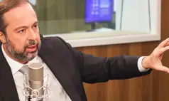 Governo reforça fiscalização dos combustíveis e critica privatizações no setor estratégico