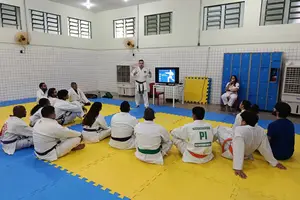 O projeto foi idealizado com foco em crianças e adolescentes em situação de vulnerabilidade social. (Foto: Divulgação)