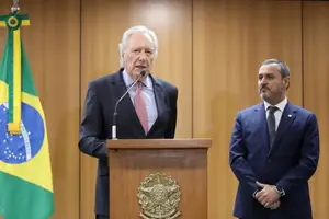Ricardo Lewandowski, e o diretor-geral da Polícia Federal, Andrei Rodrigues (Foto: Reprodução)