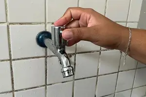 Torneira sem água (Foto: Reprodução)