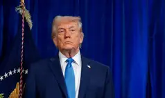 Trump anuncia tarifa adicional de 25% a países que fazem negócios com o Irã