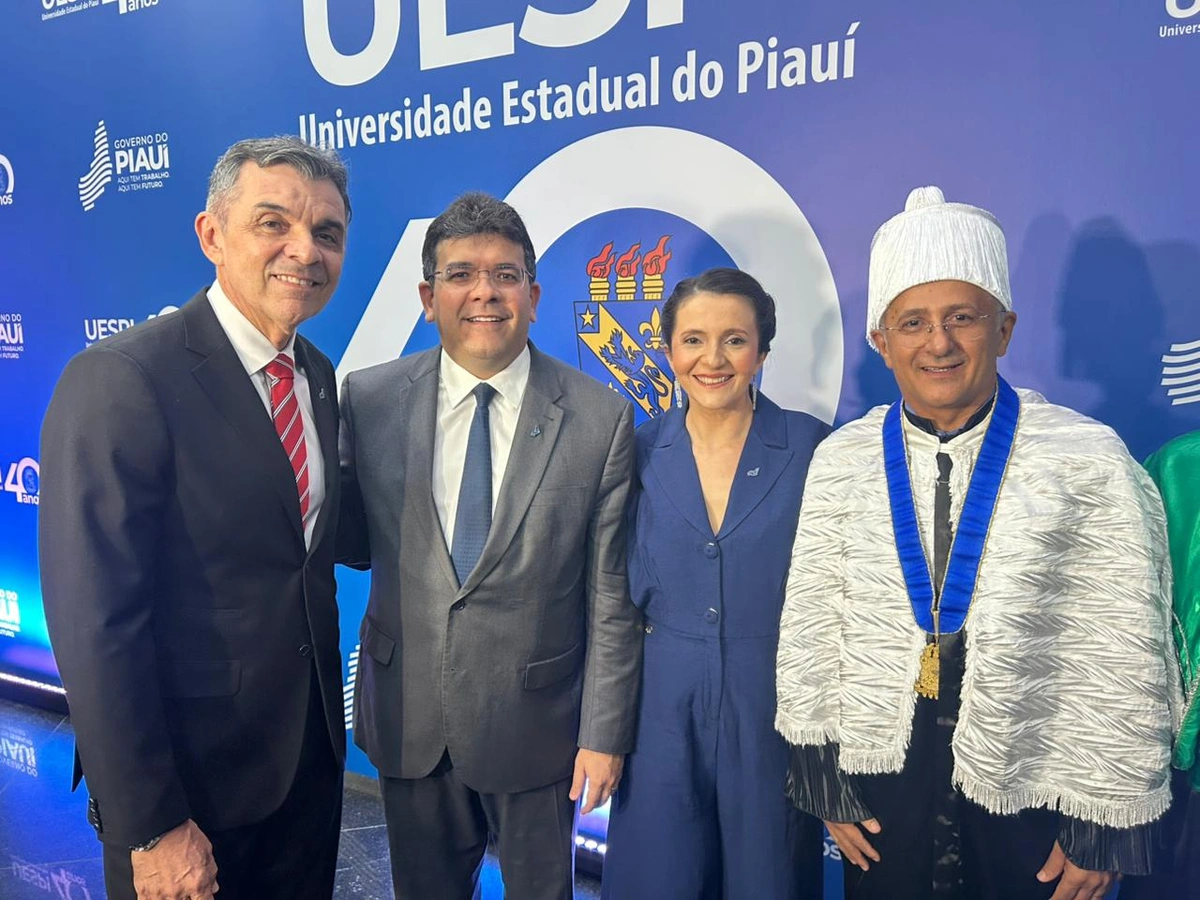 Posse do Reitor e vice-reitora da UESPI