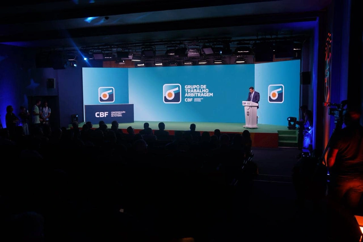 Profissionalização da Arbitragem foi anunciada pelo presidente da CBF, Samir Xaud