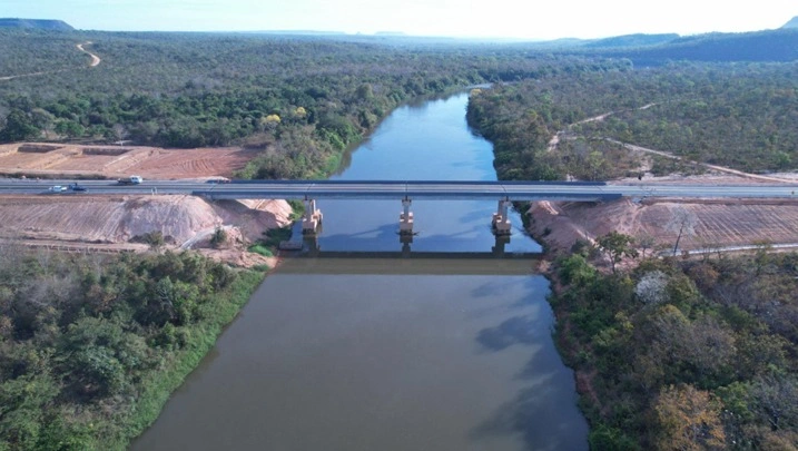 Rio Parnaíba, trecho que passa pela cidade de Ribeiro Gonçalves