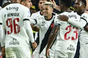 Jogadores do Vasco comemorando o gol contra o Boca Júniors,na Bombonera (Foto: imagem de reprodução)