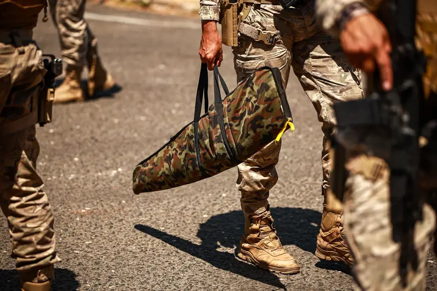 Arma apreendida de Francisco Fernando de Castro pela Polícia Militar