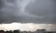 Piauí entra em alerta para chuvas intensas em mais de 200 cidades neste domingo