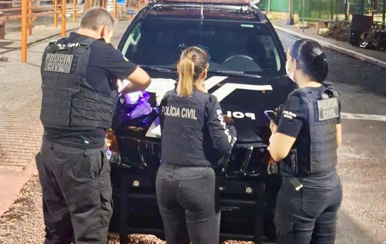 Mulheres são presas suspeitas de tráfico de drogas no Centro de Teresina