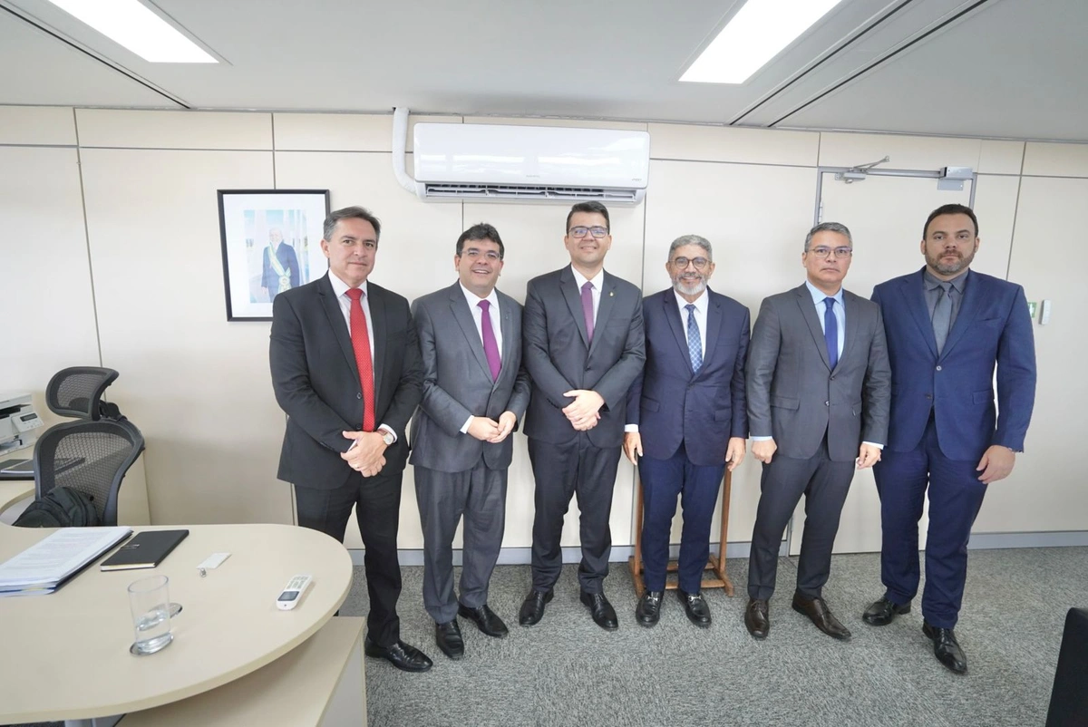 Rafael Fonteles e o secretário estadual da segurança pública, Antônio Luiz em visita ao agora secretário nacional de segurança pública Chico Lucas