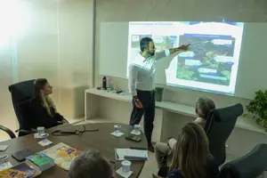 Reunião na sede da MPPI (Foto: MPPI)