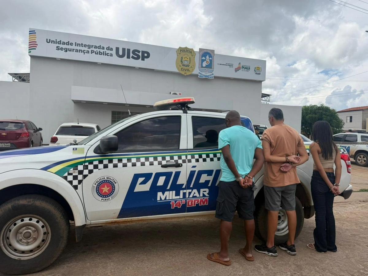 Três pessoas naturais de Brasília foram presas nesta quinta-feira (26) suspeitas de integrar um grupo especializado em fraudes bancárias em Simplício Mendes, no Sul do Piauí