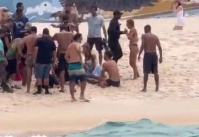 Um homem e uma mulher morreram após a queda de uma asa-delta no mar da praia de São Conrado, no Rio de Janeiro