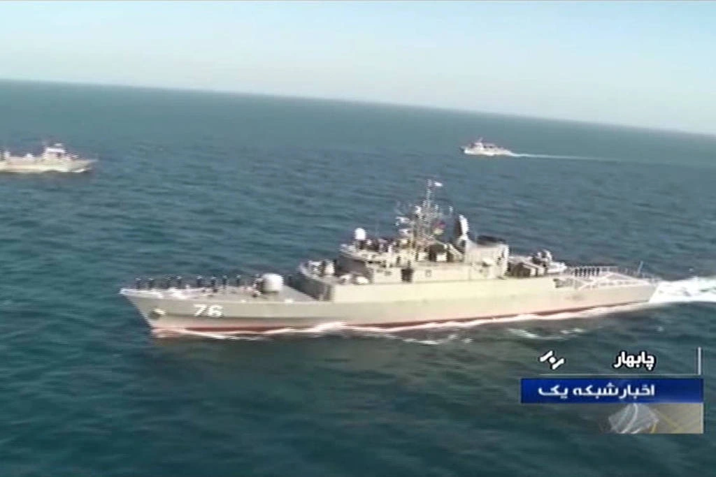 A corveta iraniana Jamaran, que os EUA disseram ter afundado neste domingo, em exercício naval