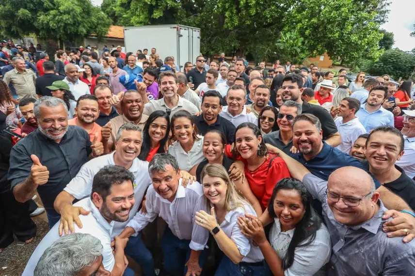 Aniversário de Wellington Dias reúne Boulos e Rafael Fonteles em quilombo