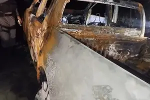 Caminhonete do empresário piauiense Macílio Salles Brito incendiado (Foto: Secretaria Municipal de Segurança de São Bernardo (MA))