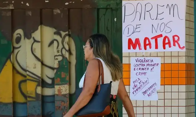 AGU aciona Polícia Federal para investigar vídeos que incentivam violência contra mulheres