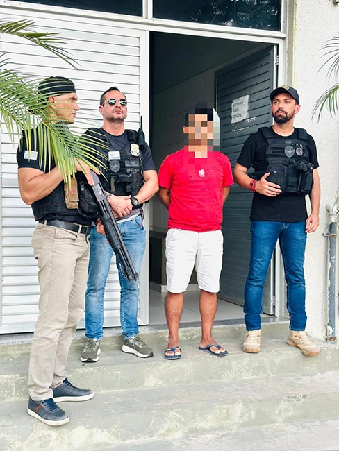 Estudante de medicina é preso após acidente que matou duas pessoas na BR-135 ( DOT )