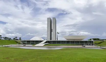 PEC da maioridade penal avança na Câmara e reacende debate sobre impunidade juvenil