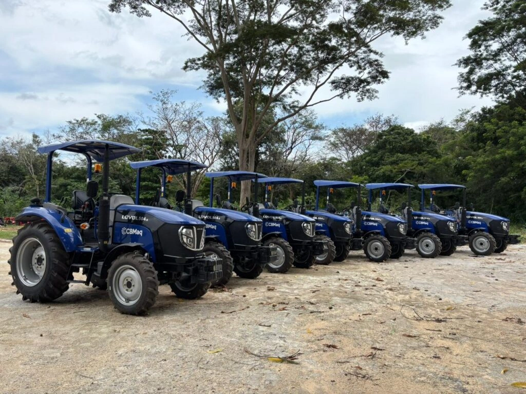 Kits de mecanização agrícola com trator