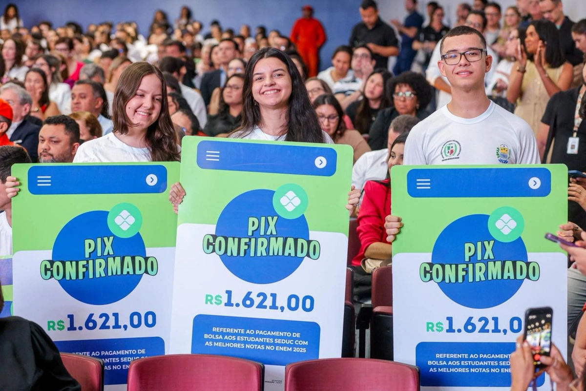 Alunos contemplados com o Pix da Educação