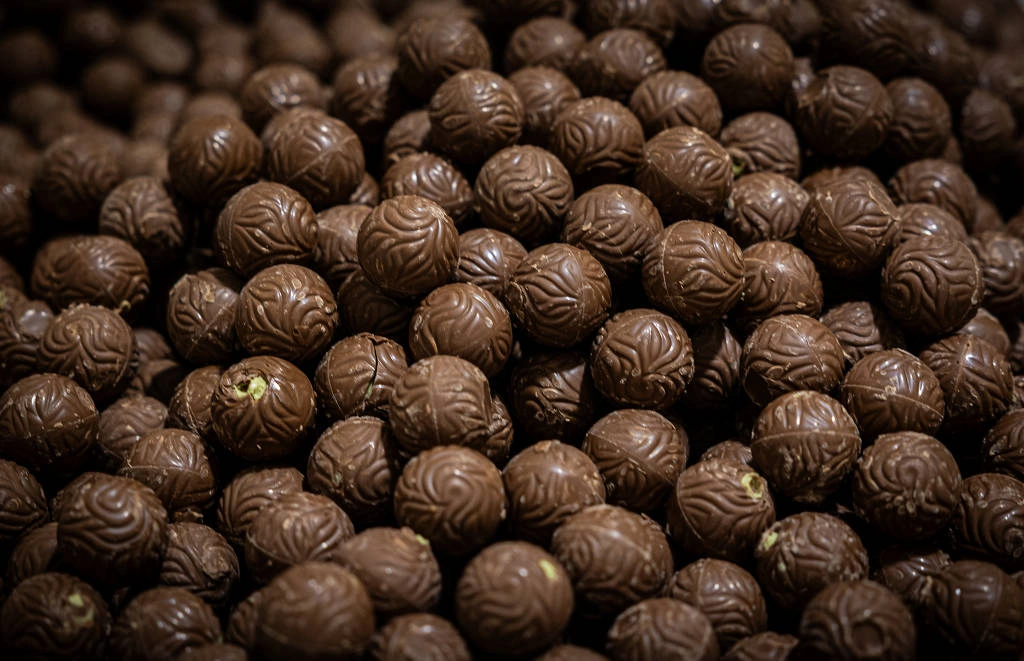 Bombons em fábrica de chocolates da Cacau Show em São Paulo