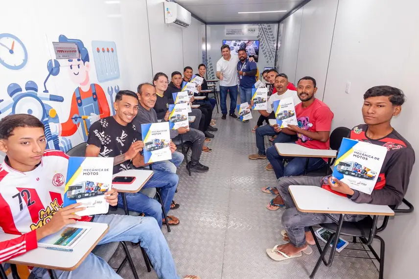 Em Capitão de Campos, Rafael Fonteles entrega 12 ruas asfaltadas e anuncia R$ 3,2 milhões para novos investimentos