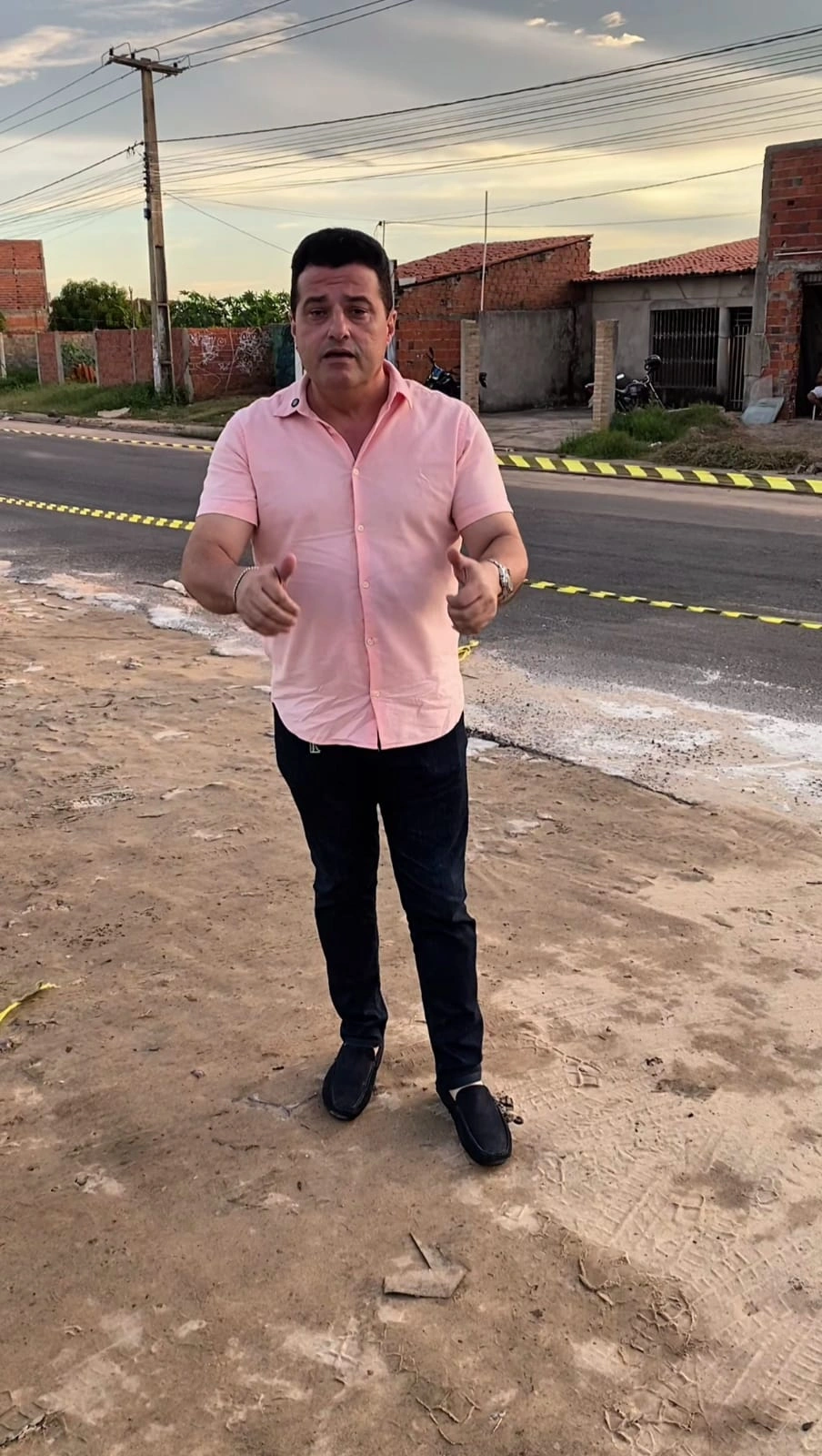 Gustavo Henrique no local da formalização do cruzamento da Avenida Poty com Esther Ferraz