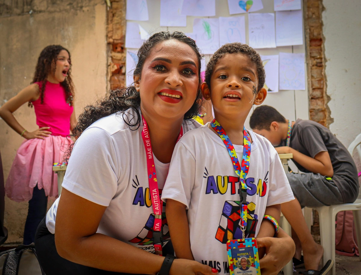 Inclusão e proteção para autistas e suas famílias