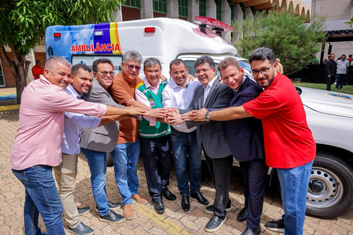 Mais 53 municípios do Piauí recebem vans que levam atendimentos da assistência social a comunidades mais distantes