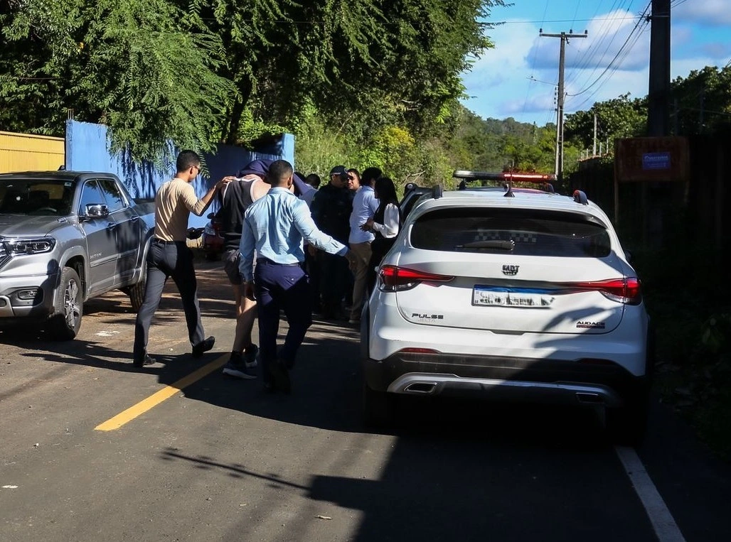 Médico denuncia internação forçada em clínica e diz que motivação é sexualidade