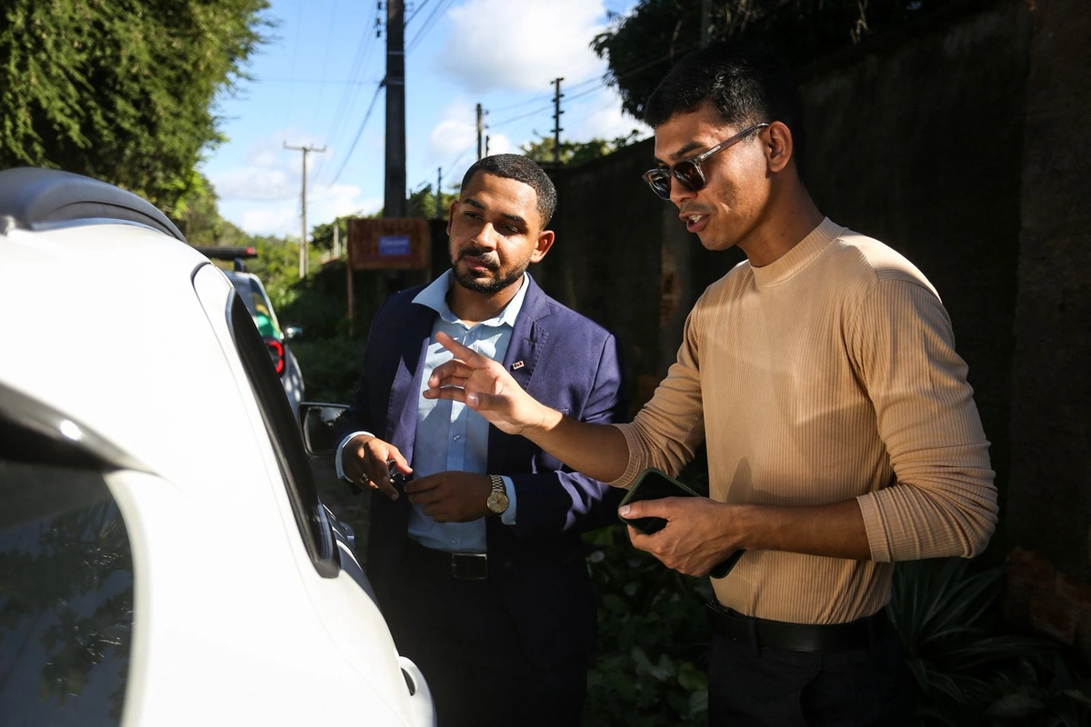 Médico denuncia internação forçada em clínica e diz que motivação é sexualidade