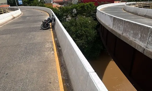 Motociclista cai de ponte entre Timon e Teresina; buscas são iniciadas