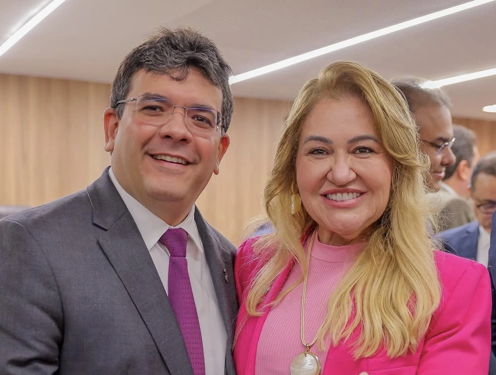 O governador do Piauí, Rafael Fonteles, e a deputada estadual Simone Pereira durante abertura do ano legislativo na Alepi - 2 de fevereiro de 2026