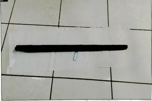 Pedaço de madeira usado no crime (Foto: Reprodução)